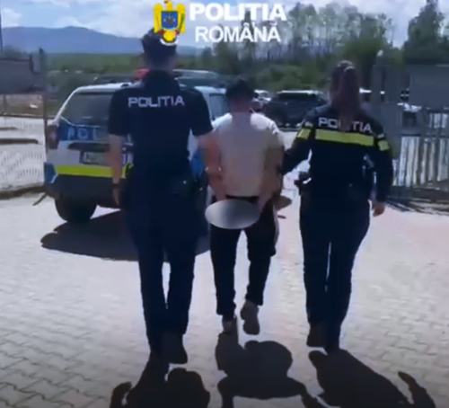 Face satul de rușine: Rășinăreancă reținută pentru FURT! Face satul de rușine: Rășinăreancă reținută pentru FURT!