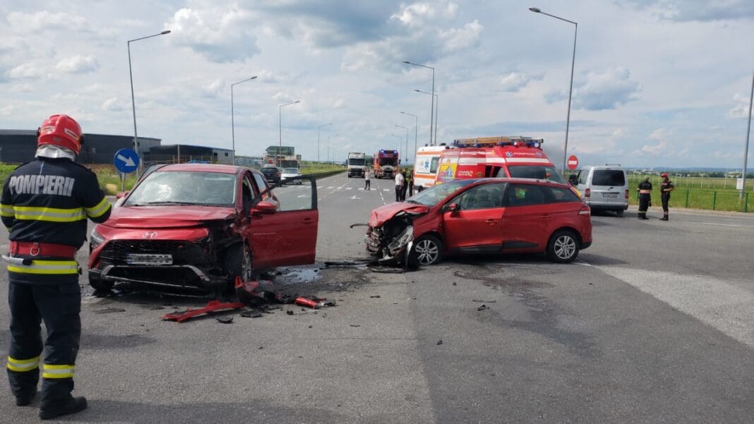 Impact major în „intersecția morții” din Sibiu! O șoferiță a ajuns la spital după o coliziune violentă provocată de un septuagenar Impact major în „intersecția morții” din Sibiu! O șoferiță a ajuns la spital după o coliziune violentă provocată de un septuagenar