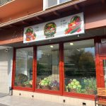 Fațada magazinului Agro Star cu legume proaspete