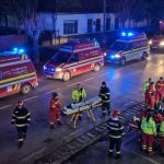 Echipaje SMURD și pompieri acordă ajutor medical nocturn